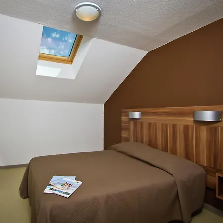 Apartment With Shuttle Bus To The Ski Lift *